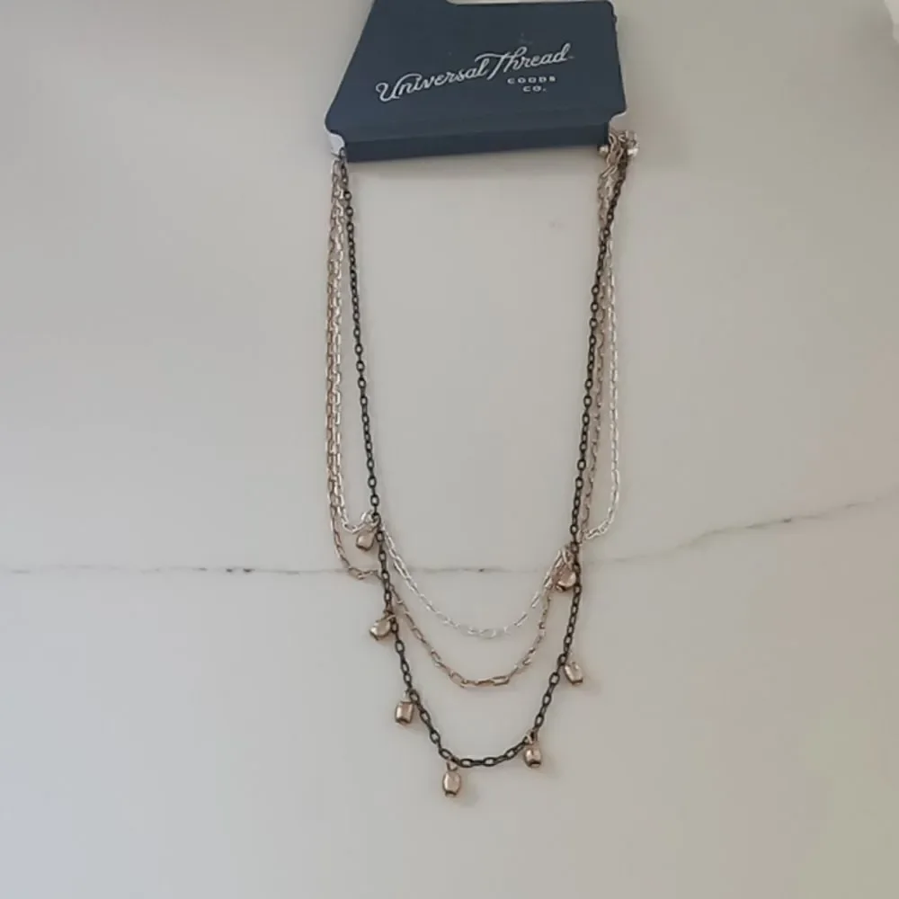 Universal thread necklace   - Picture 2 of 4